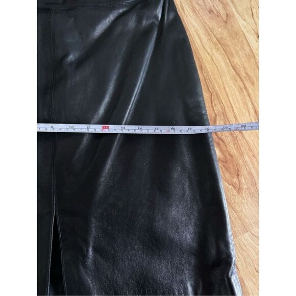Valerie Steven’s black leather skirt size 6 - Picture 6 of 6